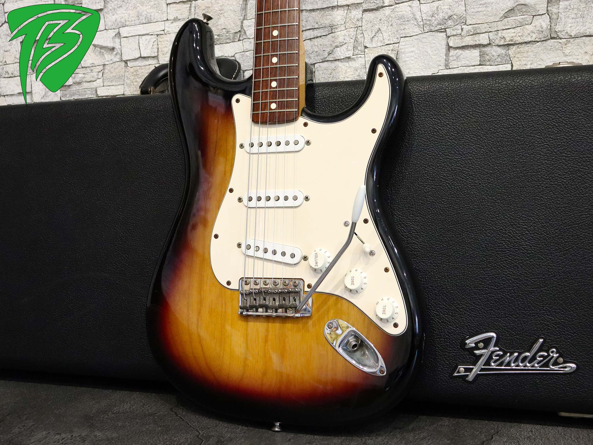 限定SALE新作Fender USA製 American Vintage Stratocaster 57 Lacquer Finish フェンダー